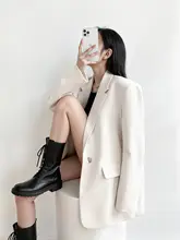 春夏用 ブラックジャケット【女性用・洗練デザイン・小柄向け・ビジネススタイル】