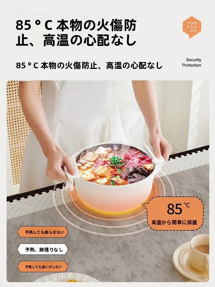 防水防油シリコンテーブルマット：一人暮らし用のシンプルで実用的なテーブル保護アイテム