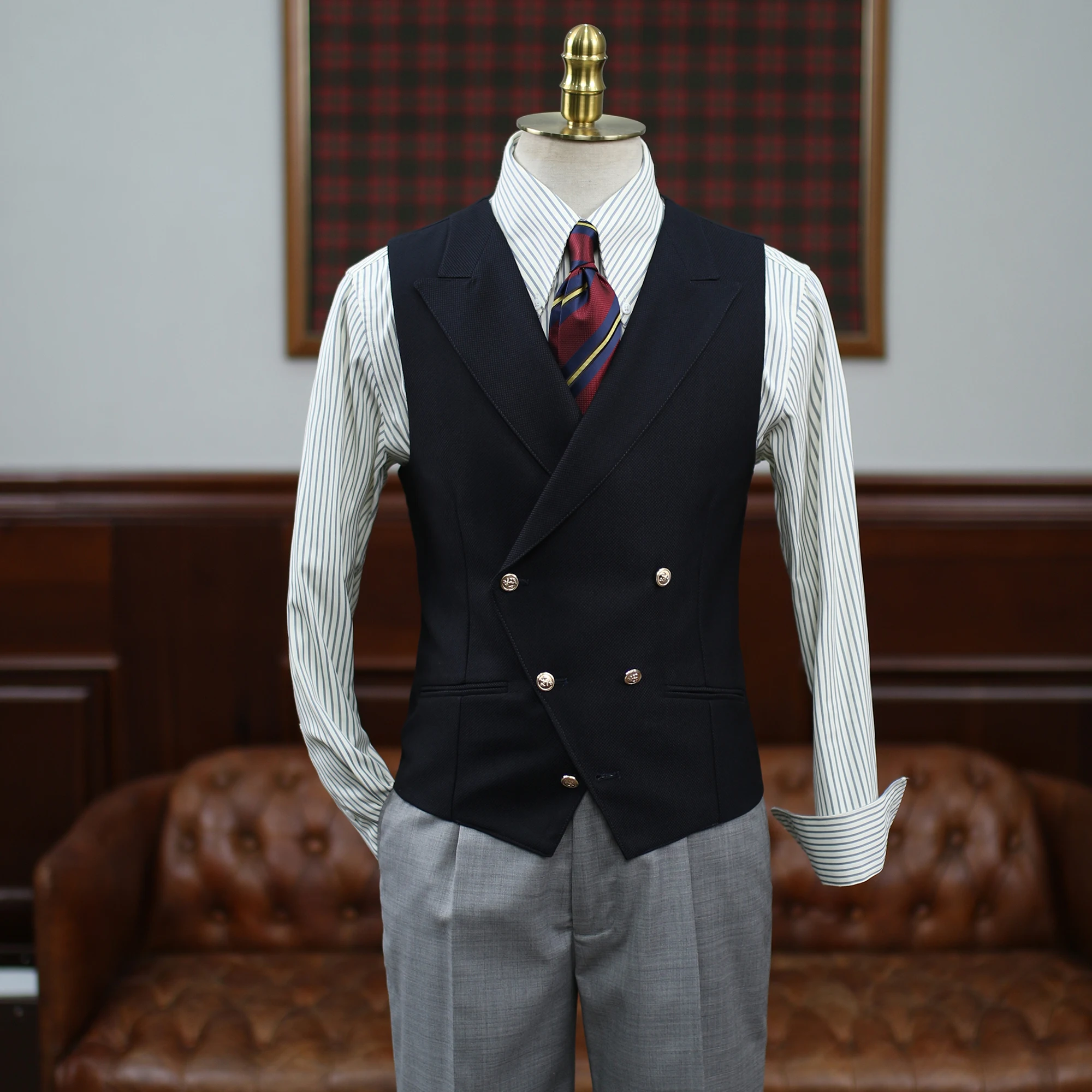 IsirHonour メンズダブルブレストブレザー風ベスト：50代男性に合うかっこいいコーデの定番アイテム
