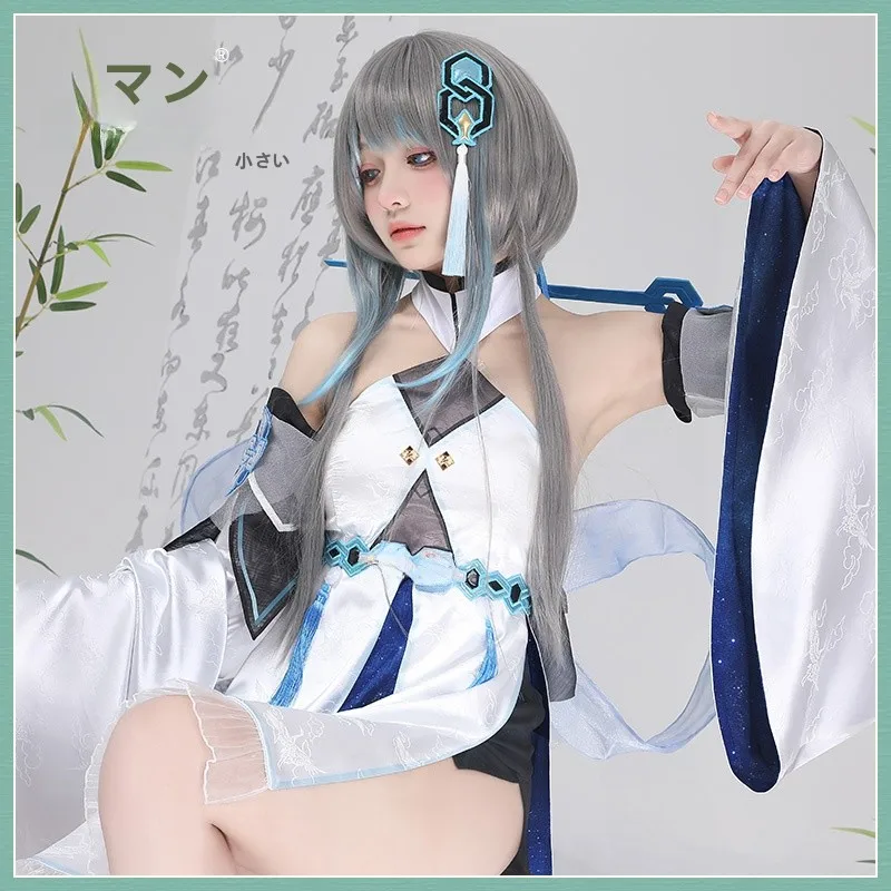 4人組 キャラクター コスプレで古風の世界に足を踏み入れるには？