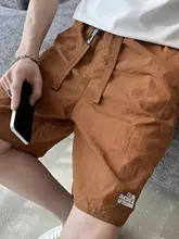 薄いショートパンツメンズ夏のトレンドの新しいスタイル