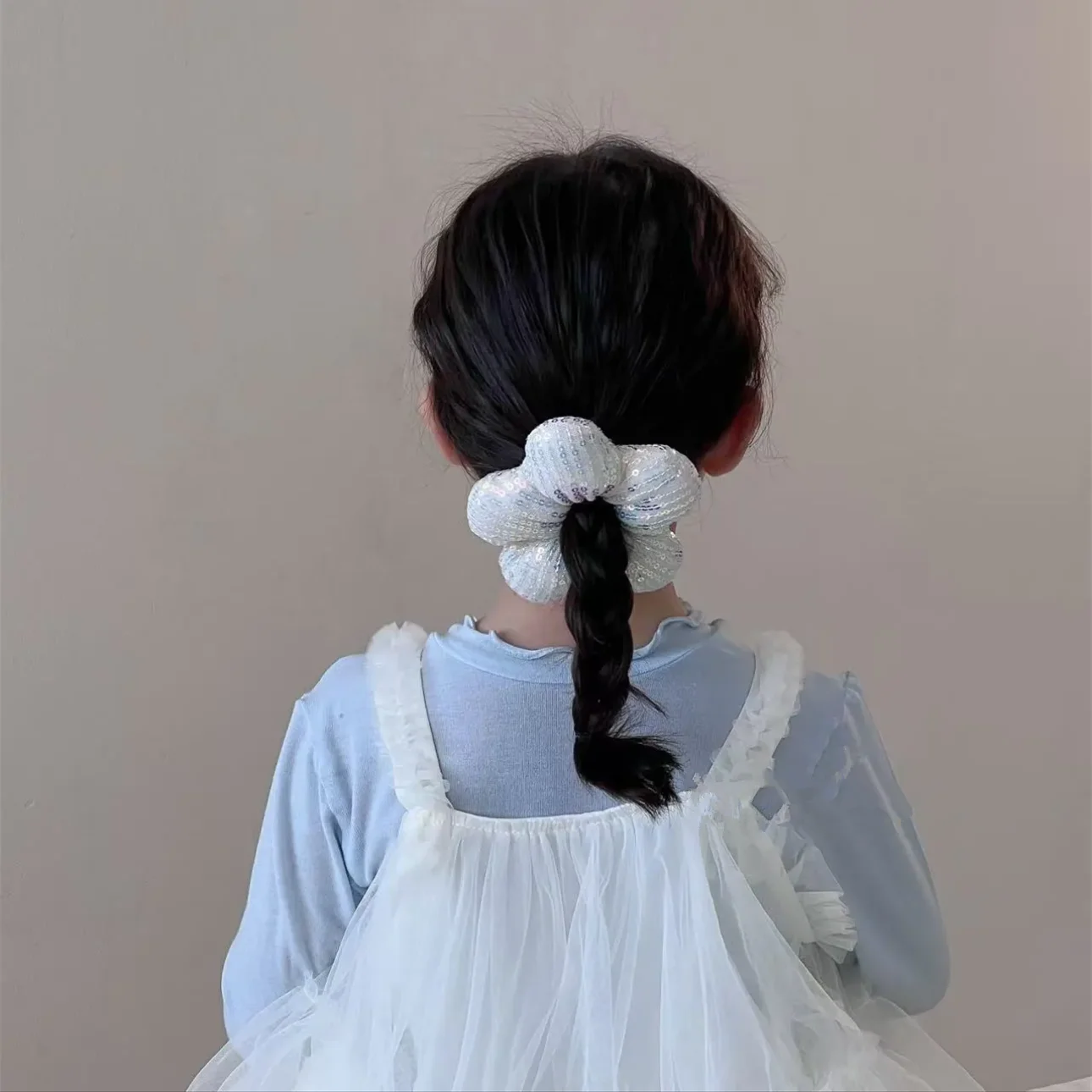 春の手作り飾りにぴったりな花モチーフヘアゴムは、どう選ぶ？