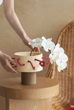 ハンドメイド陶器製 花瓶【ユニークデザイン・インテリア装飾用】