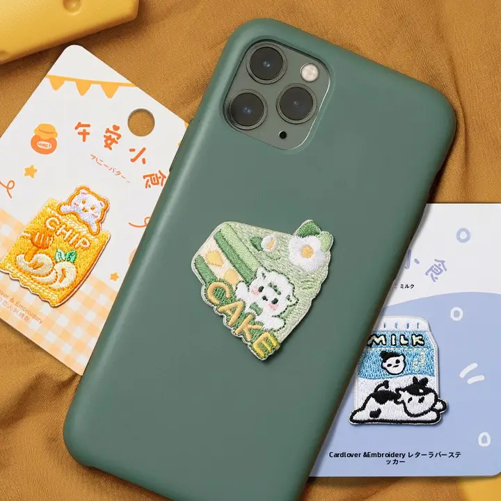 かわいいスナック刺繍ワッペン【DIY・スマホケース・手帳・布製品用】