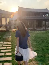 pusumede ホワイト 不規則デザインスカート【フリル付き・ミディ丈・女性用】