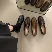 レトロイギリス風 ゴールドバックル付き ローヒールローファー【通勤用・一足履き】