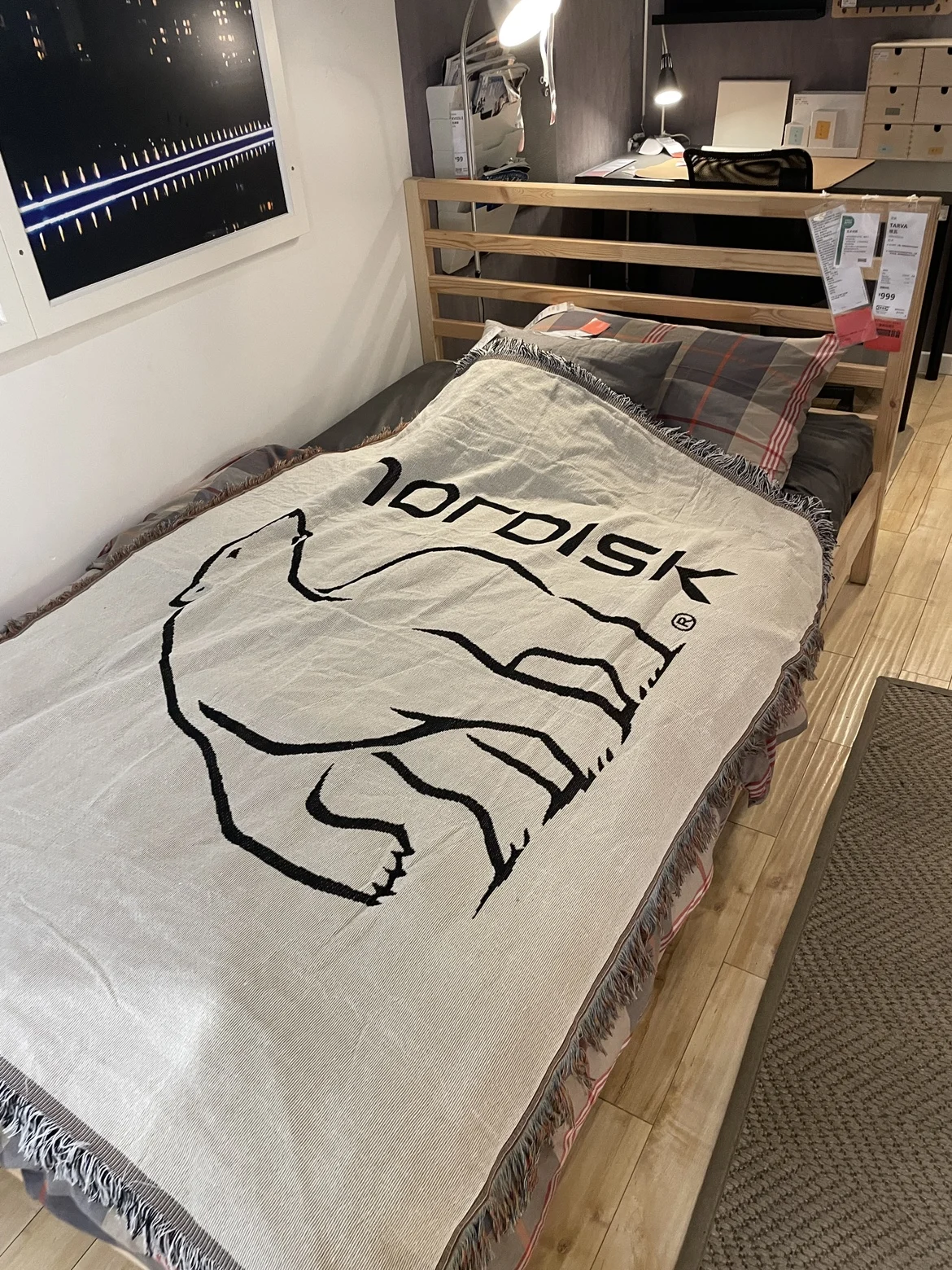 nordisk アウトドア用デコレーションブランケット：キャンプ・ソファに最適な北欧風ベリーベットカバー