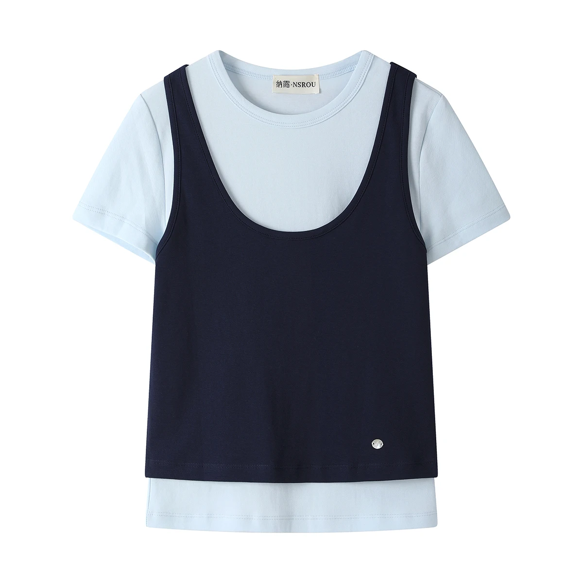 tシャツ タンク トップ 重ね着 レディース で失敗しない方法は？
