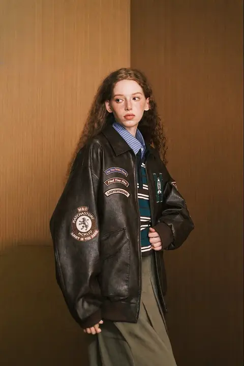 刺繍入りフラップカラー革ジャンパー【アメリカンヴィンテージ・フライトジャケット・春秋用】