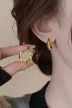不規則なデザインのゴールドピアス【ファッション・個性的な耳飾り】