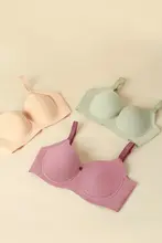 極上の柔らかさ 無縫内祝い ブラジャー【大きいサイズ・光沢感・バストアップ・防垂れ】