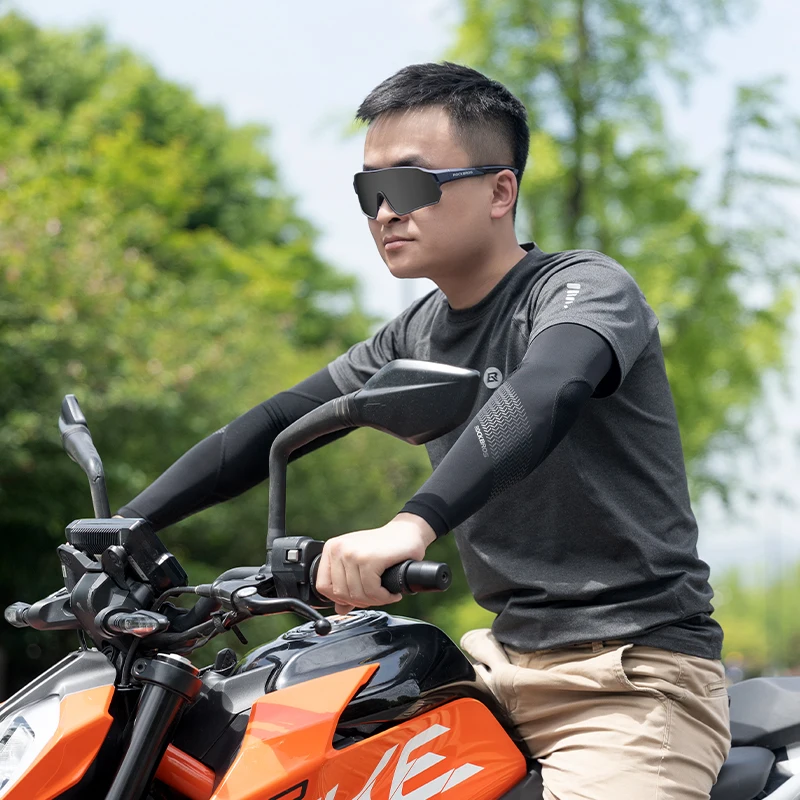バイクに合わせた夏のスタイルを決めるには？冷感アームカバーの選び方