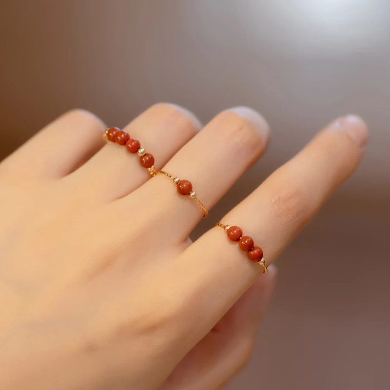 天然南紅瑪瑙の14Kゴールドメッキ重ね付けリング：40代女性に最適な復古風デザインの選択肢