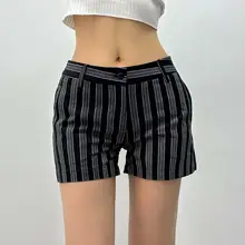 低腰ストライプデザインのワイドレッグショートパンツ【フィット・カジュアルスタイル・女性用】（セットアップ対応）