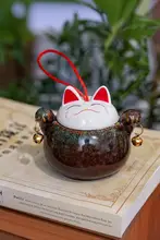 白い招き猫 陶器製飾り物【可愛いミニサイズ・鈴付き・ギフト用】