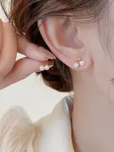 繊細なデザインの樹脂パールチェリーイヤリング【純銀製・女性用・小ぶり】