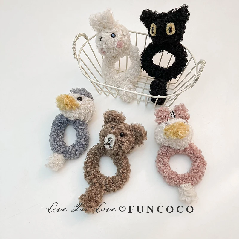 くせ毛ベリーショートに合うかわいいヘアゴムの選び方：Funcocoの丸いシニヨンが実用性をどう支えるか