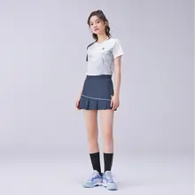 速乾吸汗素材のバドミントンTシャツ【男女兼用・通気性・トレーニング用】