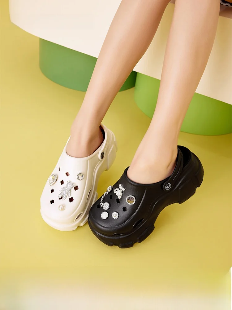 厚底サンダルのサイズ感とかかと設計：Toomanyshoesのクマモチーフモデルを実測