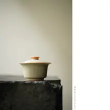 清物堂 手作り陶器 蓋付き茶碗【淡黄色の釉薬・景徳鎮製・茶器】