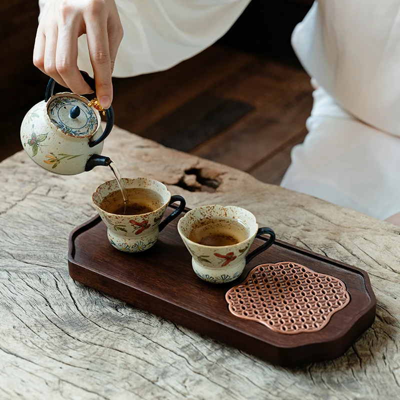 手作り茶壺を選ぶべ き理由は？その美しさと心地よさが、日常のストレスを和らげる