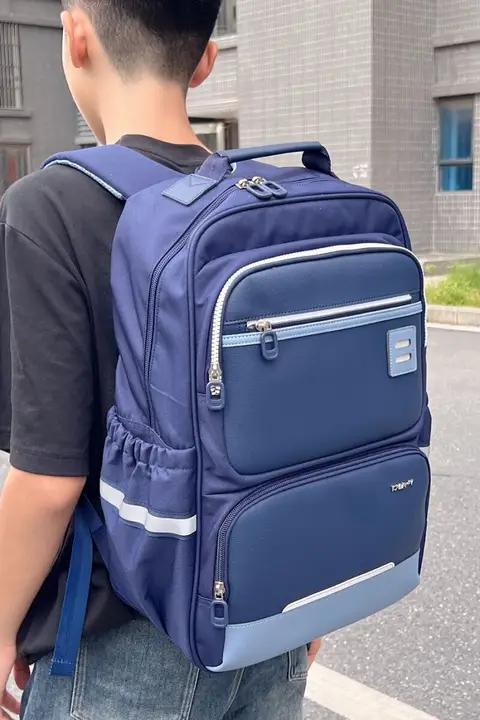 大容量の中学生用オーケストラバックパック【軽量・男女兼用・防下がり設計】