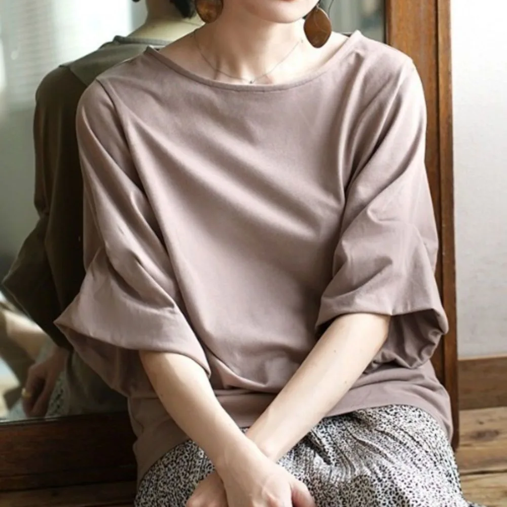 大人可愛い服 40代コーデの完全ガイド｜シンプルなデザインと質感のバランス