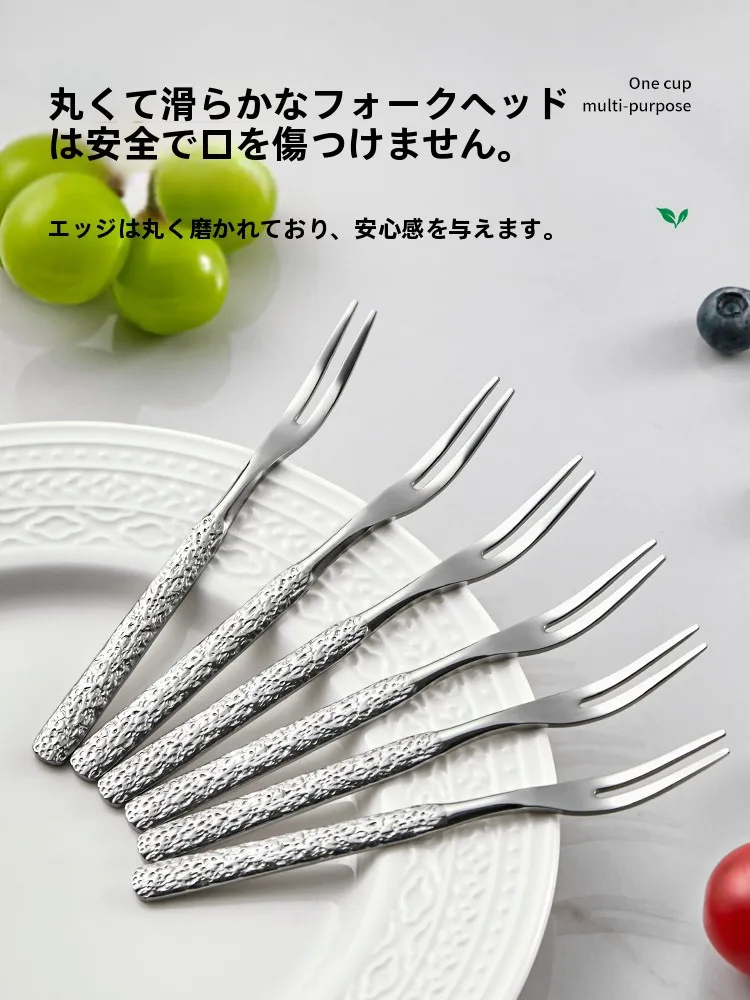 高品質304ステンレス製フルーツフォーク：デザート用・子供向けの厚手タイプが実際の使い勝手をどう支えるか