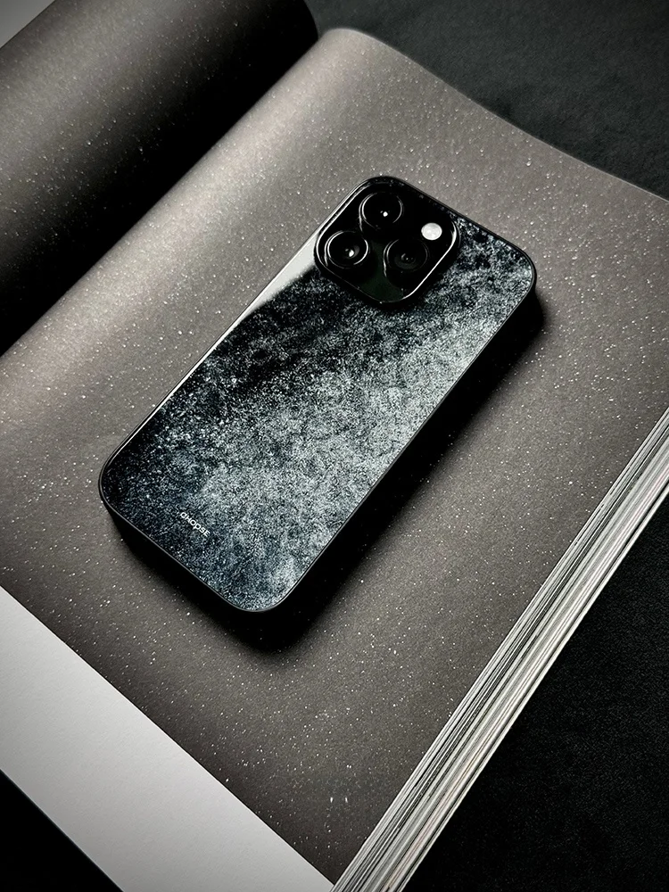 iPhone11プロフィルムとガラスフィルムの違いは？新中式デザインの保護ケースが解決する本当の悩みとは