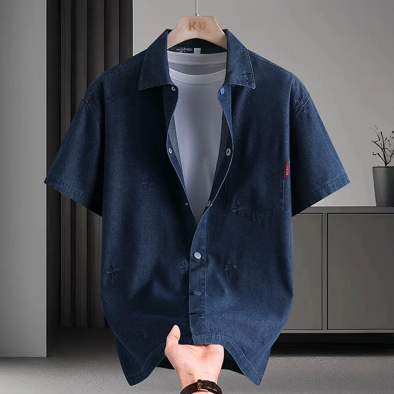 夏用薄手デニム刺繍ショートスリーブシャツの色合いと実用性を解説