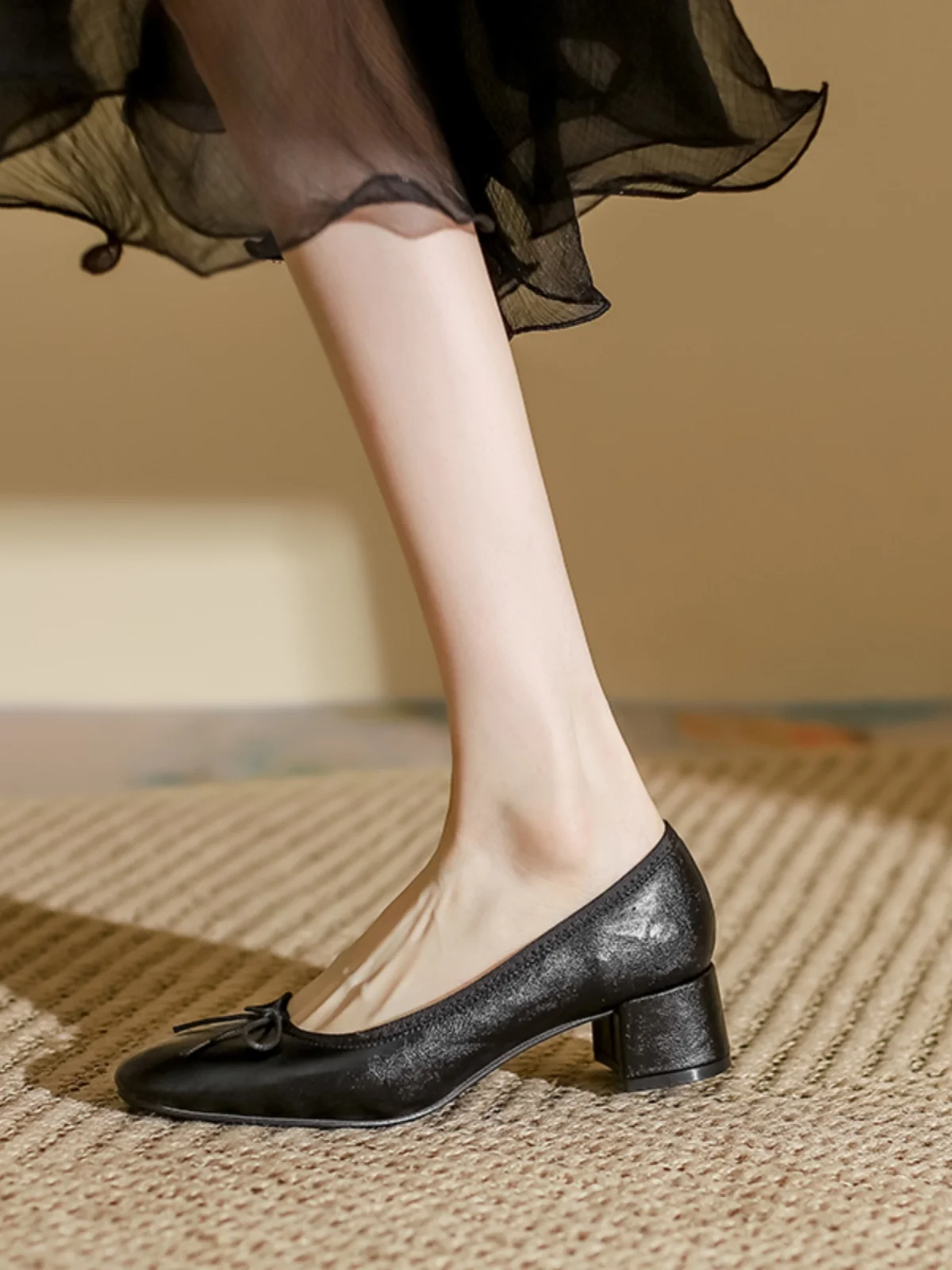 きれいめコーデにぴったりなパンプスは、どう選ぶ？