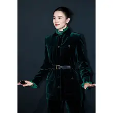 エメラルドグリーンのベルベットジャケットとパンツのセットアップ（セットアップ対応）