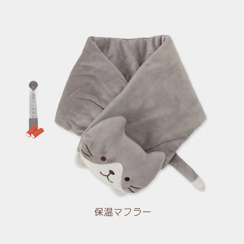 猫デザインのスカーフで冬のスタイリングをどう変える？