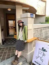 リュウカクモン柄の中長丈ハイウエストスカート【レトロな学院風・Aライン】