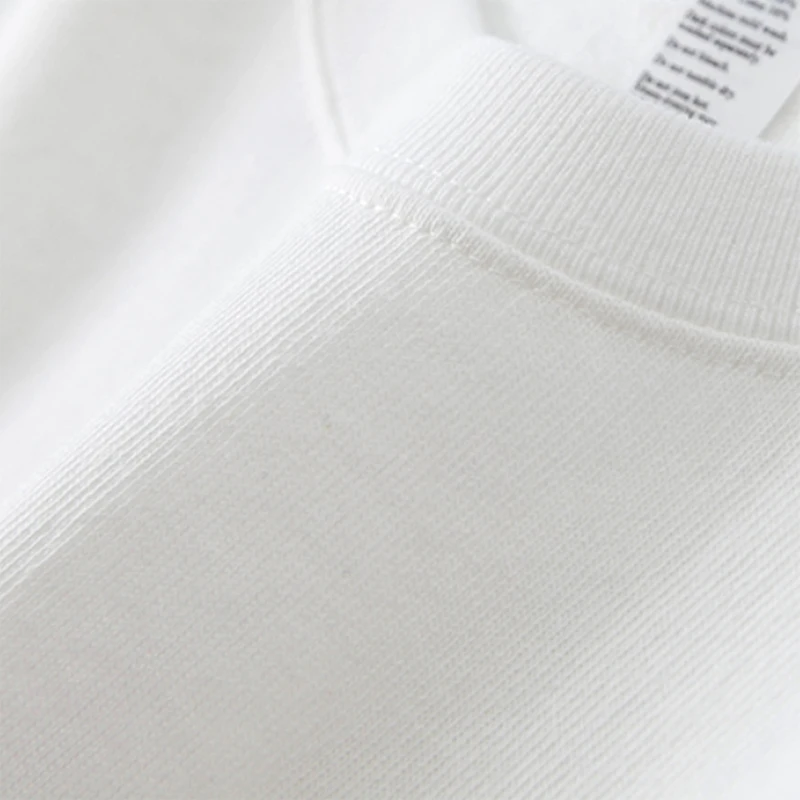 メンズTシャツのカラーバリエーションやデザインでどう選ぶ？「逐晨」のデザインプリントTシャツが解決するリアルな悩み