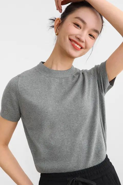 シンプルなデザインのラウンドネックニットTシャツ【夏用・コットン】【セットアップ対応】