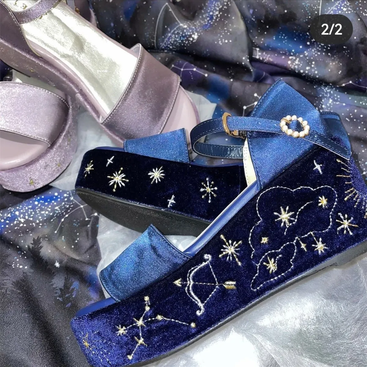刺繍星座のレトロコート風ストラップサンダル：厚底・防水で日常使いに最適なサイズ感とフィット感