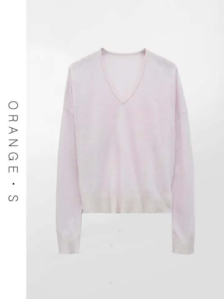 快適なVネックニットプルオーバー【極上の柔らかさ・シンプルデザイン】