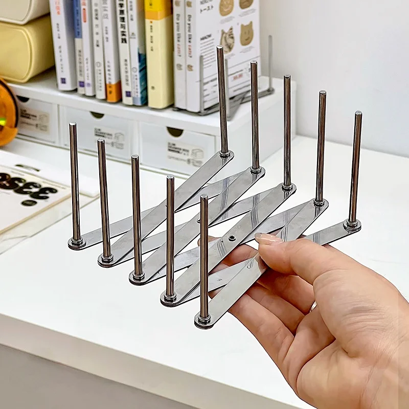 ステンレス製伸縮式ブックスタンド：DIYで使える書類スタンドの実用性と耐久性