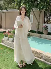 米白色のファッション夏用刺繍UVカットトップスとスカート【新中式・半袖・デザイン性】（セットアップ対応）