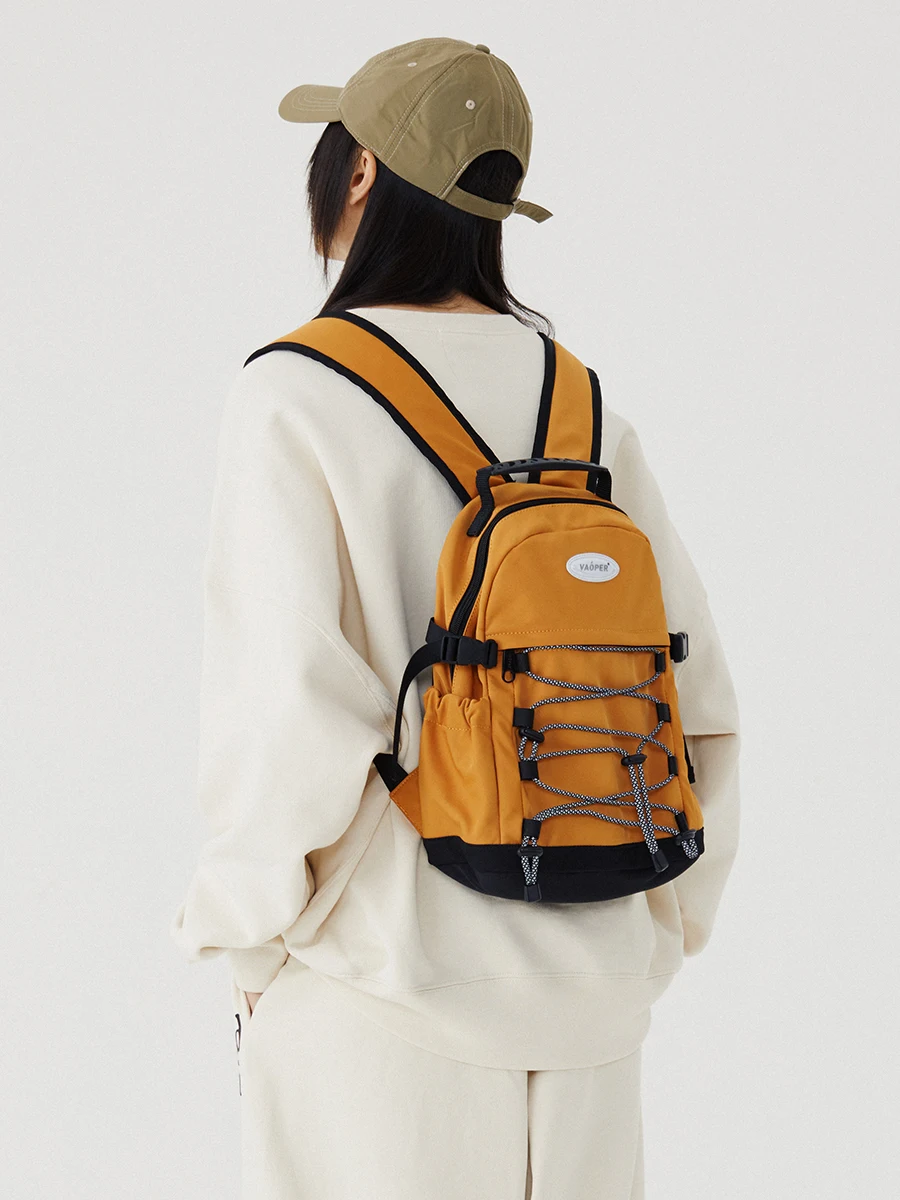 日中の移動に欠かせない「daypack」は、本当に必要なのか？