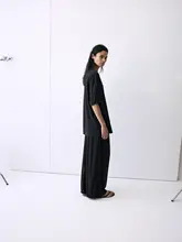 夏用 コットン混紡のウエストゴム付きストレートロングスカート【後ろスリットデザイン・優雅なシルエット】