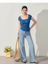 シンプルで多用途なフィット感の良いショートスリーブTシャツ【四角いネックライン・大きいサイズ】