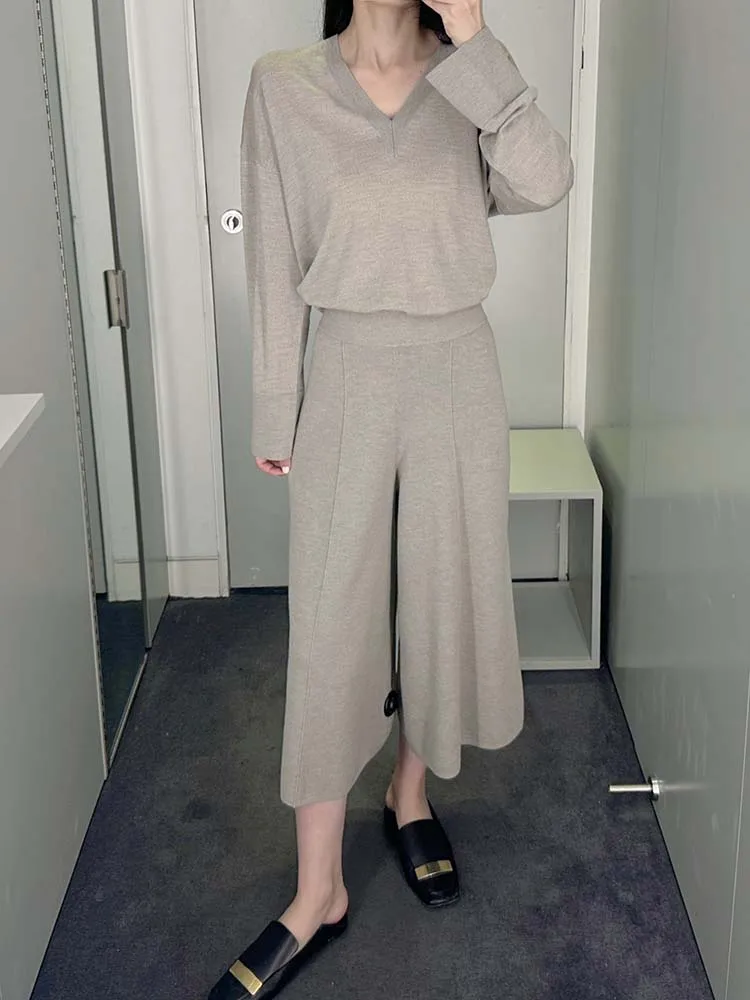 大人可愛い服 50代コーデ | ベージュウールニットの選び方と実践ガイド