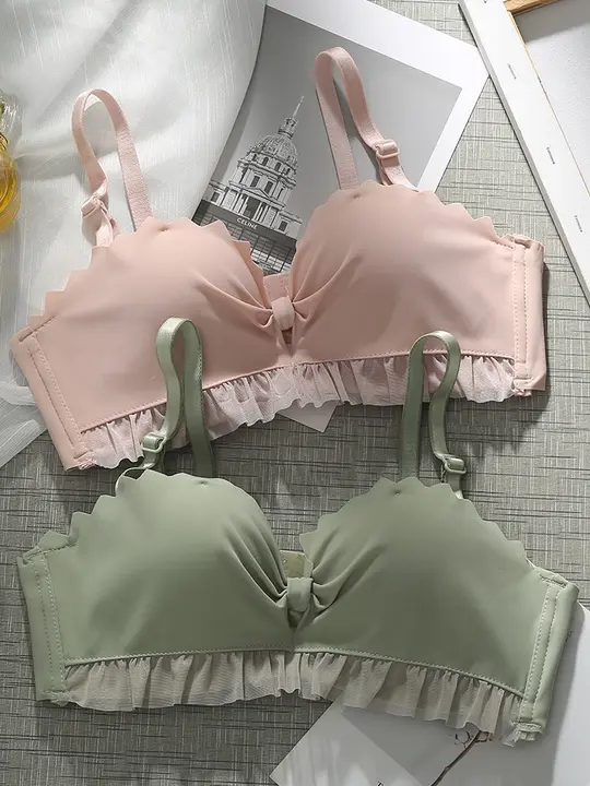 ノンストラップ美背ブラジャー【ワイヤーなし・薄型・ブラ整形機能】