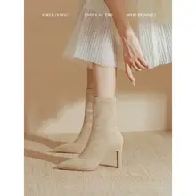 尖ったトゥのエラスタインショートブーツ【ベージュ・細いヒール・中筒・春秋用】（セットアップ対応）
