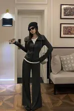 グレーの細ストライプ柄ジャケット【ラペルデザイン・カジュアル・直筒パンツ】（セットアップ対応）