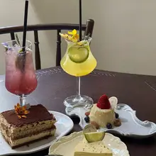 おしゃれなガラス製ジュースカップ【飲料・カクテル・フルーツティー用】