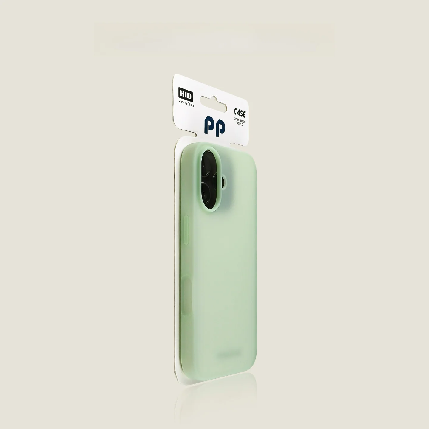 iPhone11 カバーはどう選ぶ？全モデル対応のシンプルカバーが、日常の安心を届ける理由