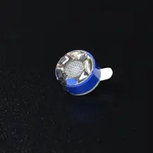 極上の低音の入耳式ヘッドフォン【DIY対応・高感度・デザイン】